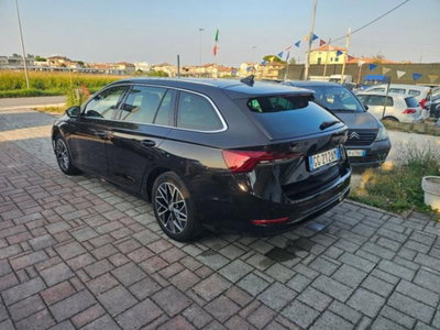 Skoda Octavia 1.5 G-TEC DSG Style (3)