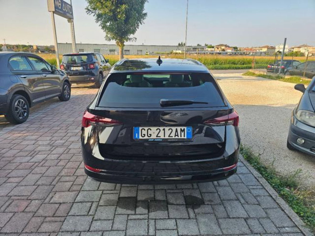 Skoda Octavia 1.5 G-TEC DSG Style (4)