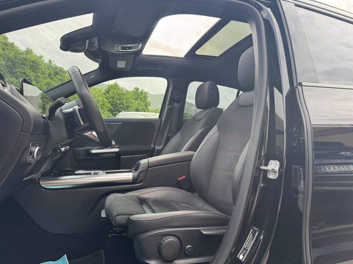 Mercedes-Benz GLA SUV 200 d AMG Line Premium Plus auto (13)