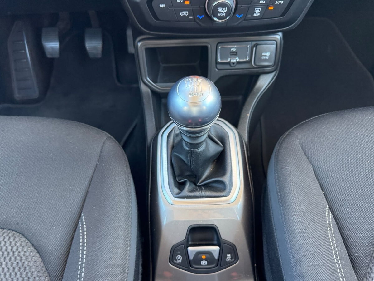 Jeep Renegade 1.6 Mjt 130 CV Limited (15)