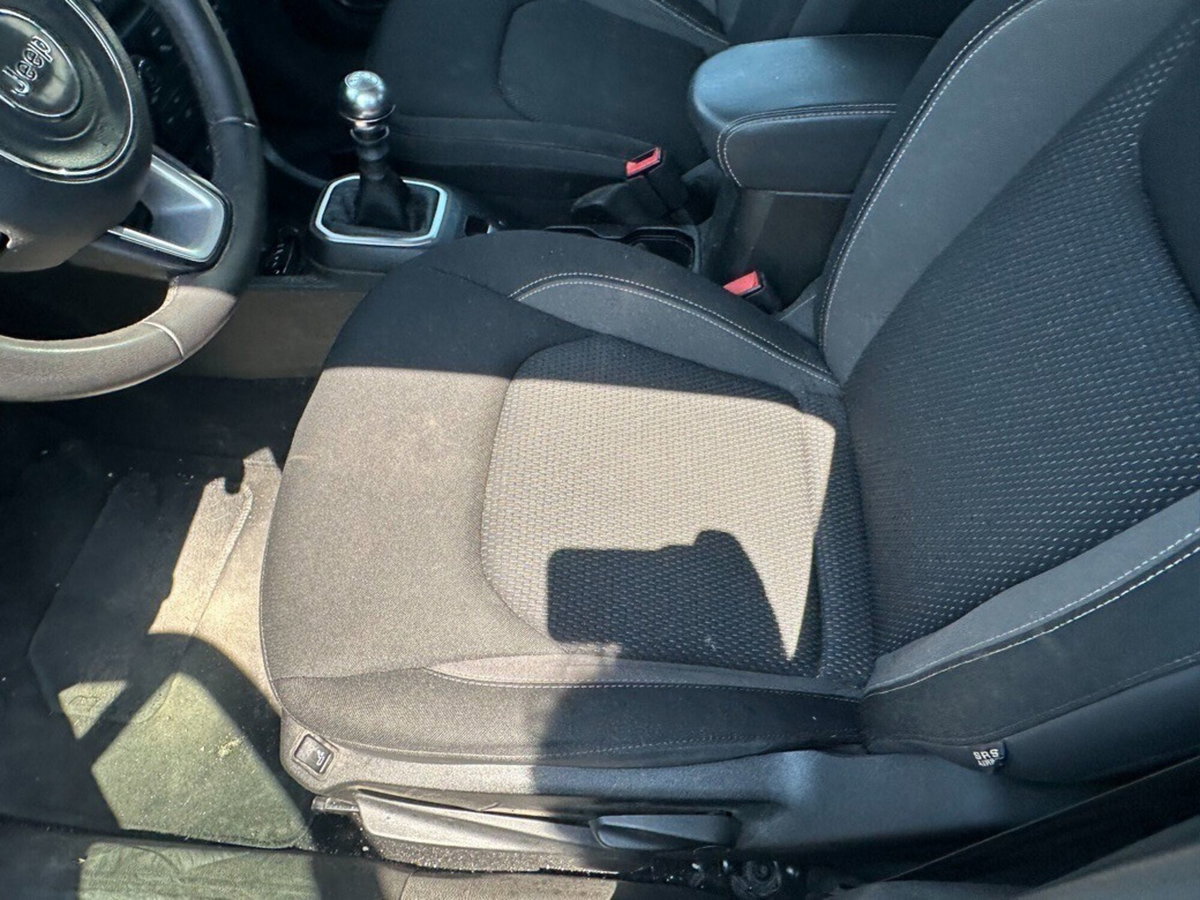Jeep Renegade 1.6 Mjt 130 CV Limited (11)