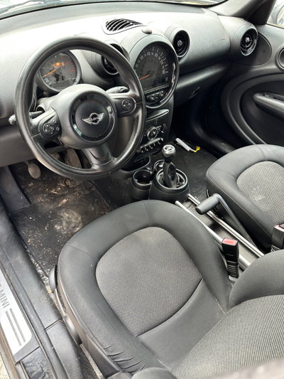 MINI Mini Countryman 1.6 Cooper D Countryman (8)