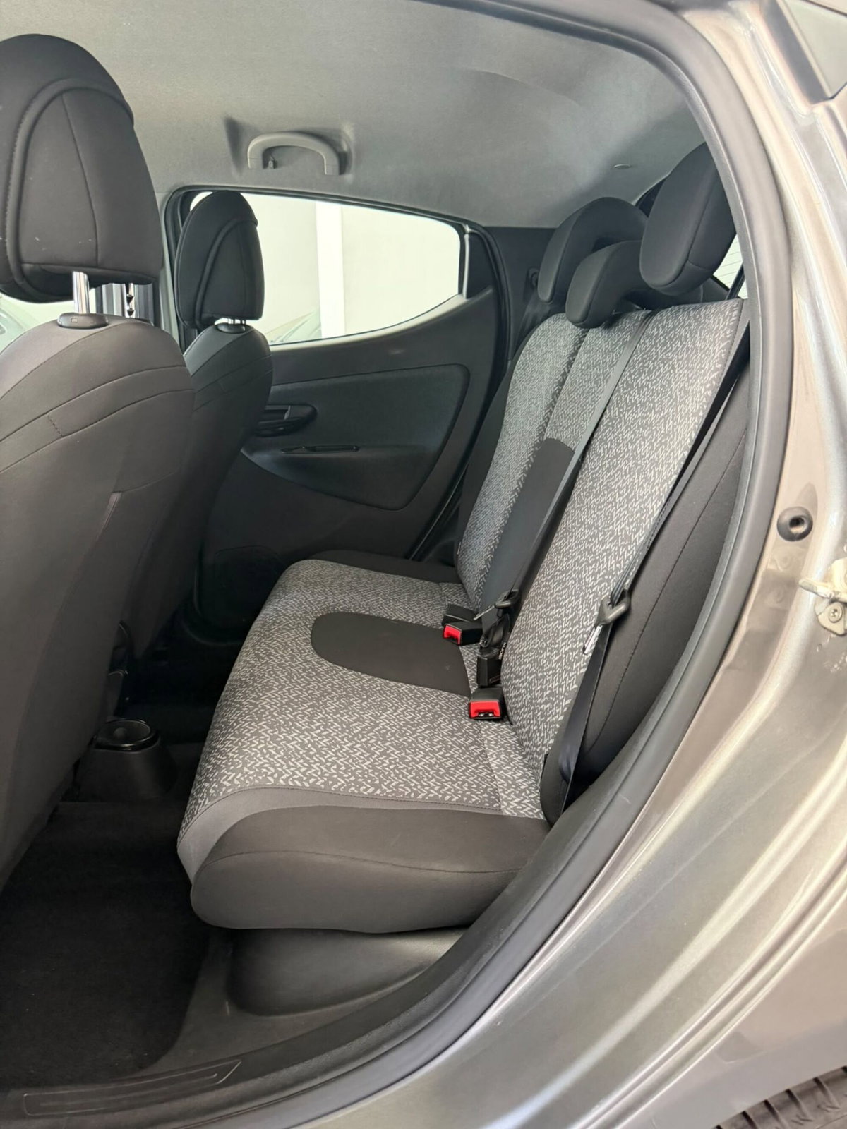Lancia Ypsilon 1.0 FireFly 5 porte S&S Hybrid Gold Plus (15)