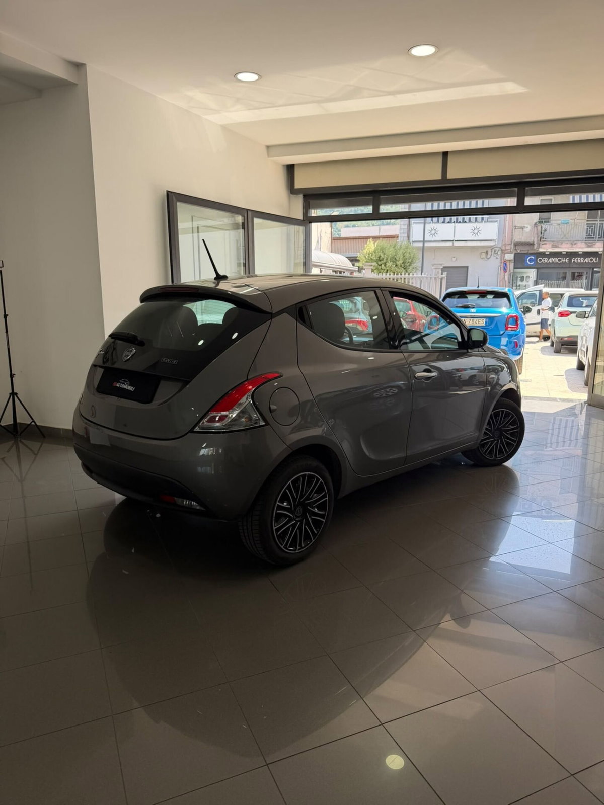 Lancia Ypsilon 1.0 FireFly 5 porte S&S Hybrid Gold Plus (5)