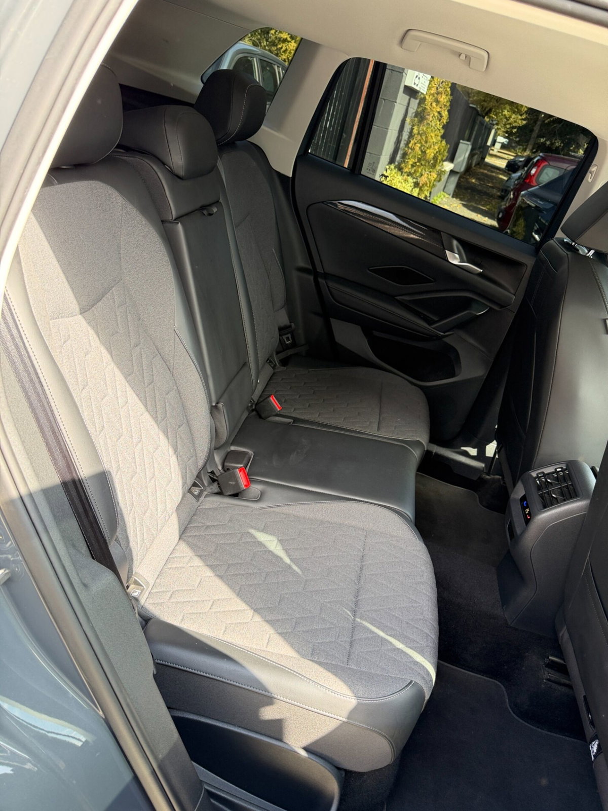Volkswagen Tiguan 2.0 tdi Edition 150cv dsg (13)
