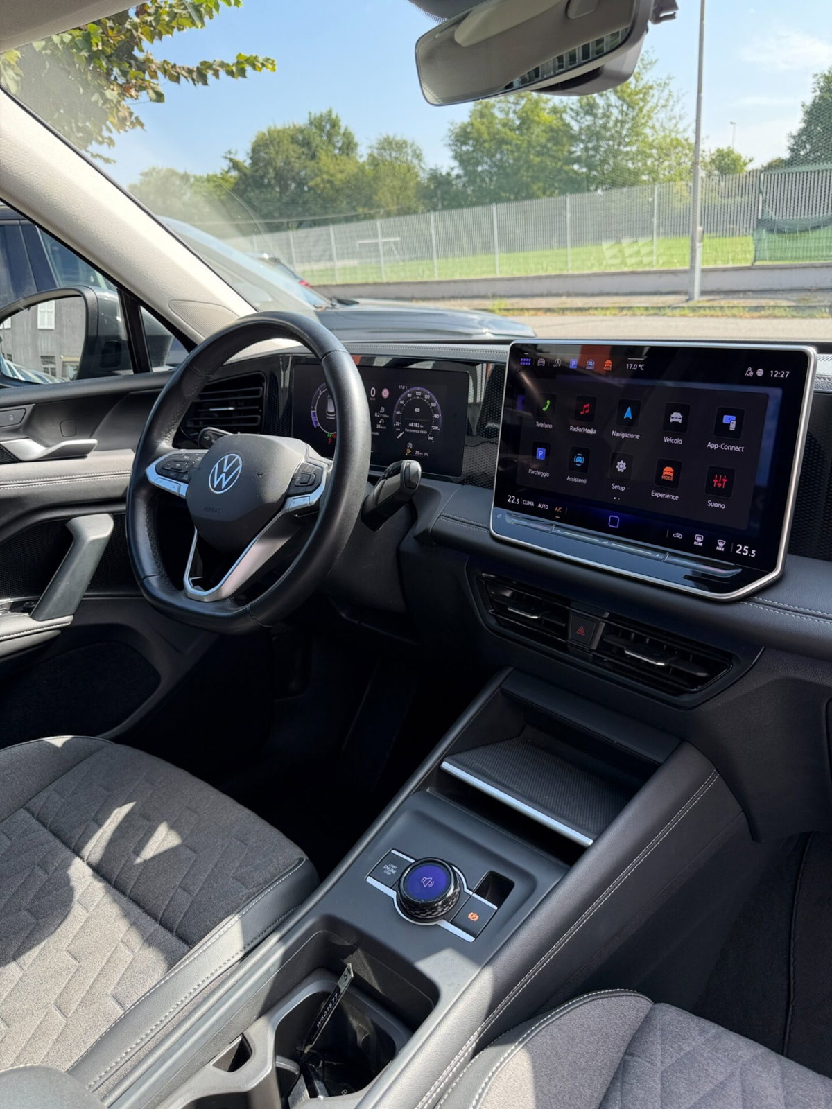Volkswagen Tiguan 2.0 tdi Edition 150cv dsg (16)