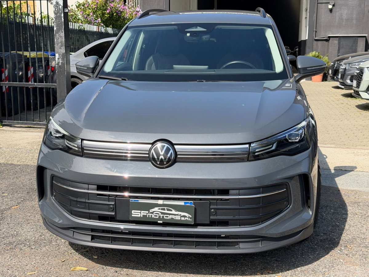 Volkswagen Tiguan 2.0 tdi Edition 150cv dsg (8)