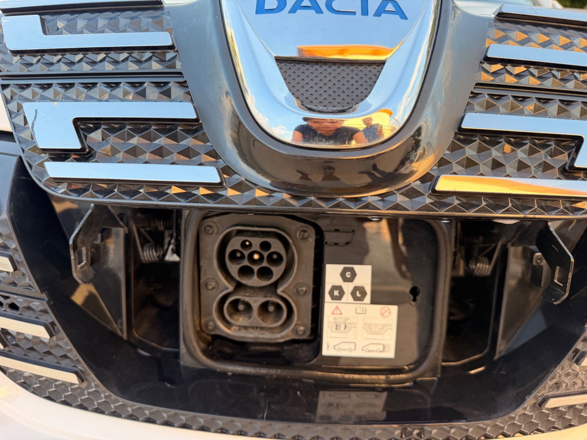Dacia Spring Business Electric 45 (14)