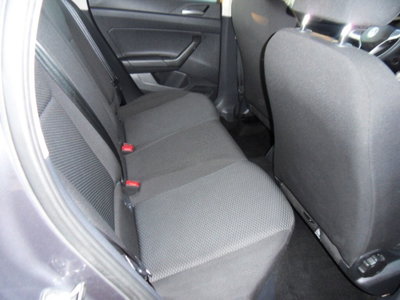 Volkswagen Taigo 1.0 tsi Life 95cv (4)