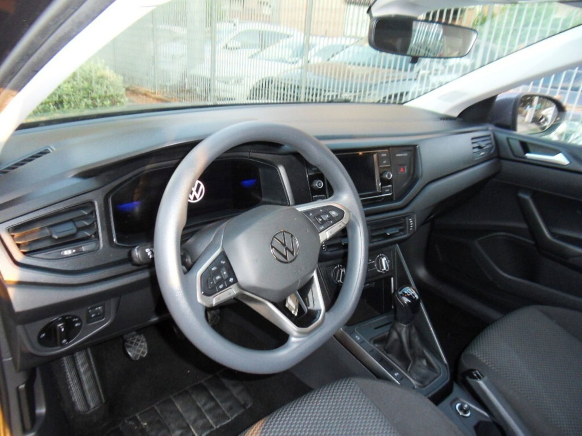 Volkswagen Taigo 1.0 tsi Life 95cv (8)