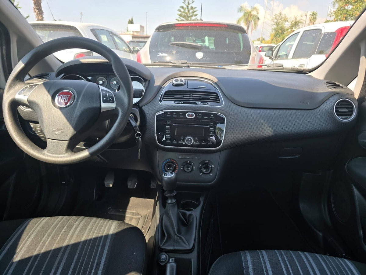 Fiat Punto Evo 1.4 5 porte Dynamic EasyPower (13)