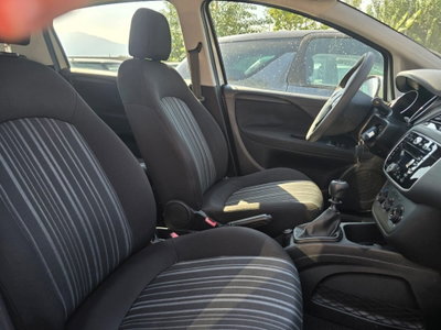 Fiat Punto Evo 1.4 5 porte Dynamic EasyPower (17)