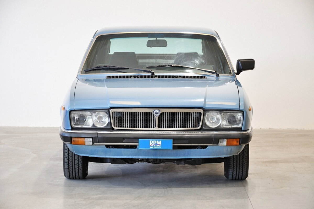 Lancia Gamma 2.0 (2)