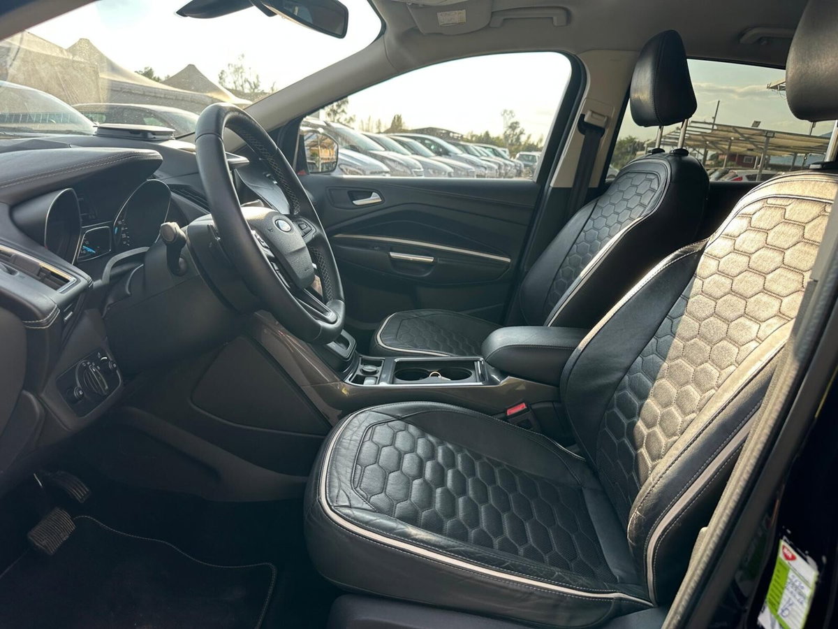 Ford Kuga 2.0 TDCI 150 CV S&S 2WD Vignale (10)