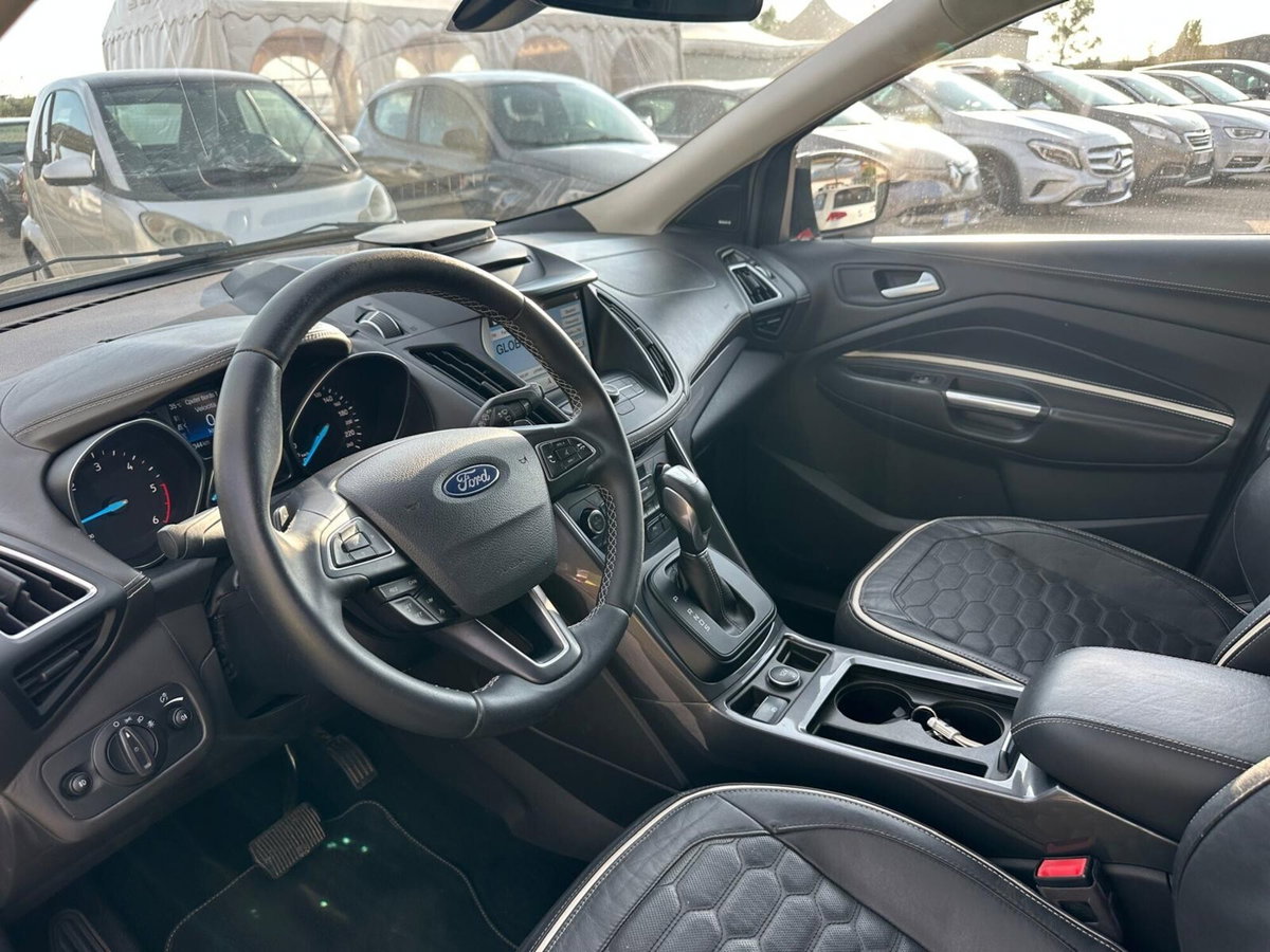 Ford Kuga 2.0 TDCI 150 CV S&S 2WD Vignale (11)