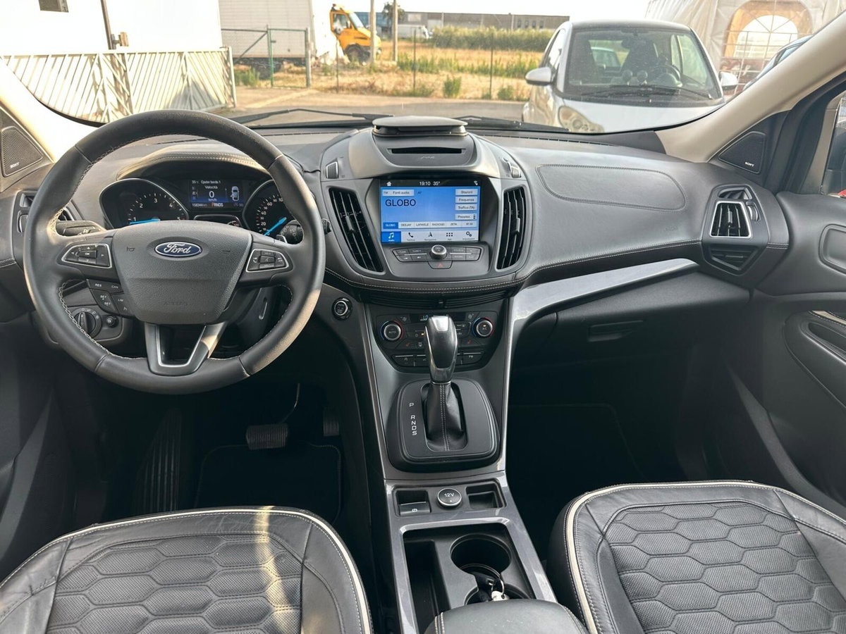 Ford Kuga 2.0 TDCI 150 CV S&S 2WD Vignale (13)