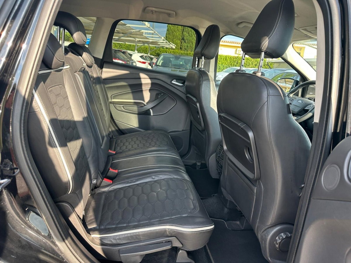 Ford Kuga 2.0 TDCI 150 CV S&S 2WD Vignale (14)