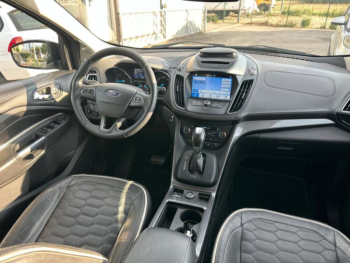 Ford Kuga 2.0 TDCI 150 CV S&S 2WD Vignale (16)