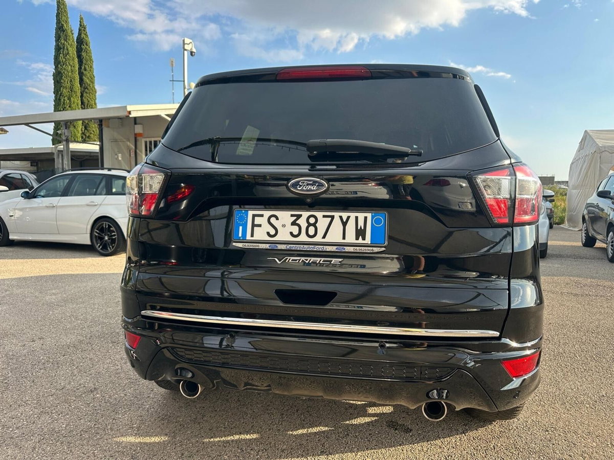 Ford Kuga 2.0 TDCI 150 CV S&S 2WD Vignale (4)