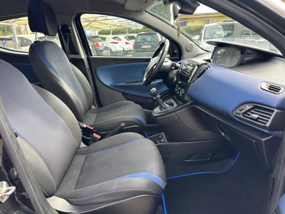 Lancia Ypsilon 1.2 69 CV 5 porte GPL Ecochic Gold (15)