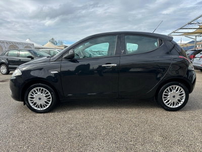 Lancia Ypsilon 1.2 69 CV 5 porte GPL Ecochic Gold (6)