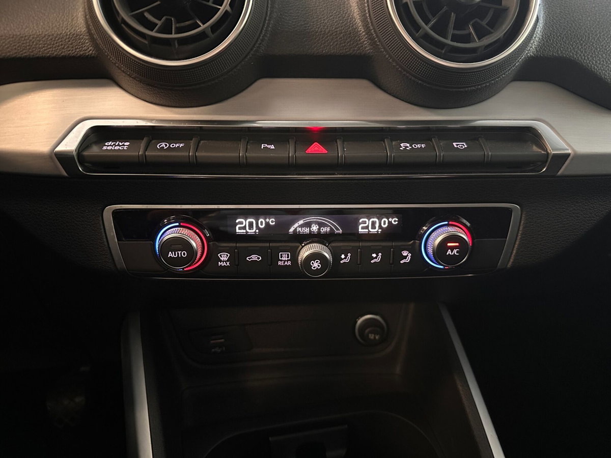 Audi Q2 Q2 30 TDI Business (10)