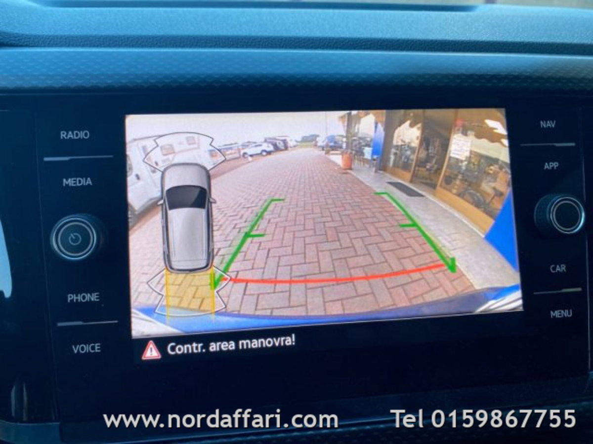 Volkswagen T-Cross 1.0 TSI 110 CV DSG Sport (18)