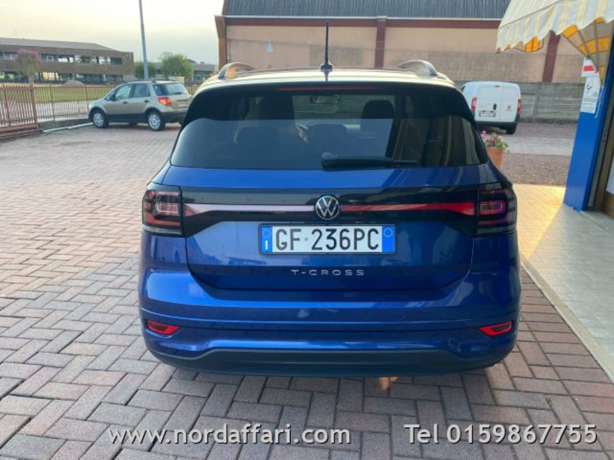 Volkswagen T-Cross 1.0 TSI 110 CV DSG Sport (4)