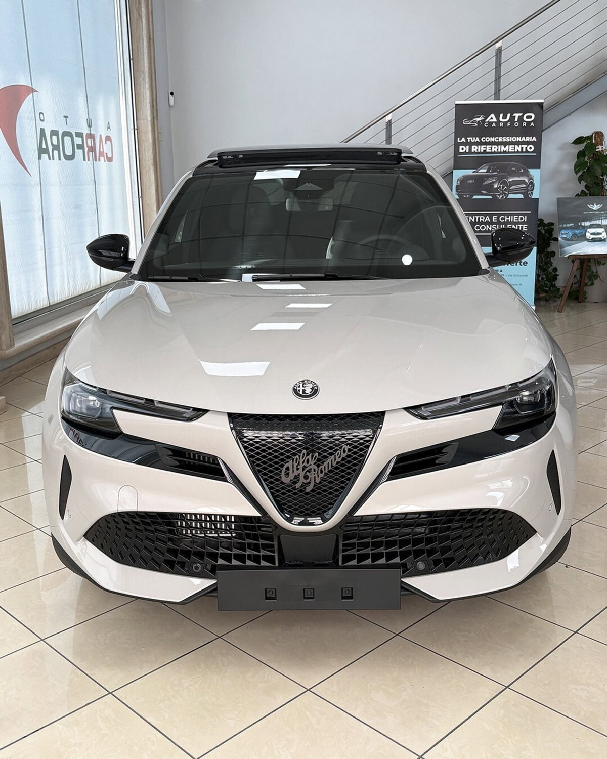 Alfa Romeo Junior 1.2 ibrida Sprint 145cv edct6 (2)