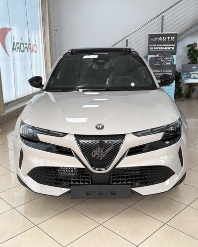 Alfa Romeo Junior 1.2 ibrida Sprint 145cv edct6 (2)