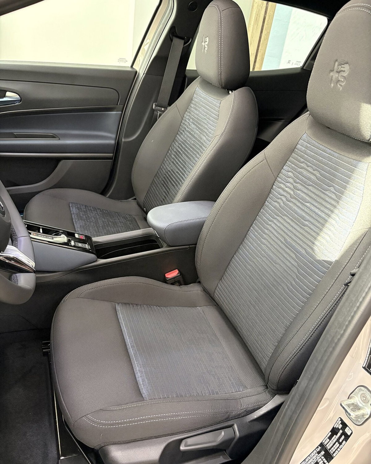 Alfa Romeo Junior 1.2 ibrida Sprint 145cv edct6 (9)