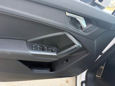 Audi Q3 Sportback 35 TDI quattro S tronic S line edition (11)