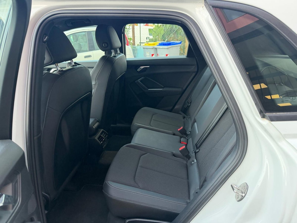 Audi Q3 Sportback 35 TDI quattro S tronic S line edition (7)