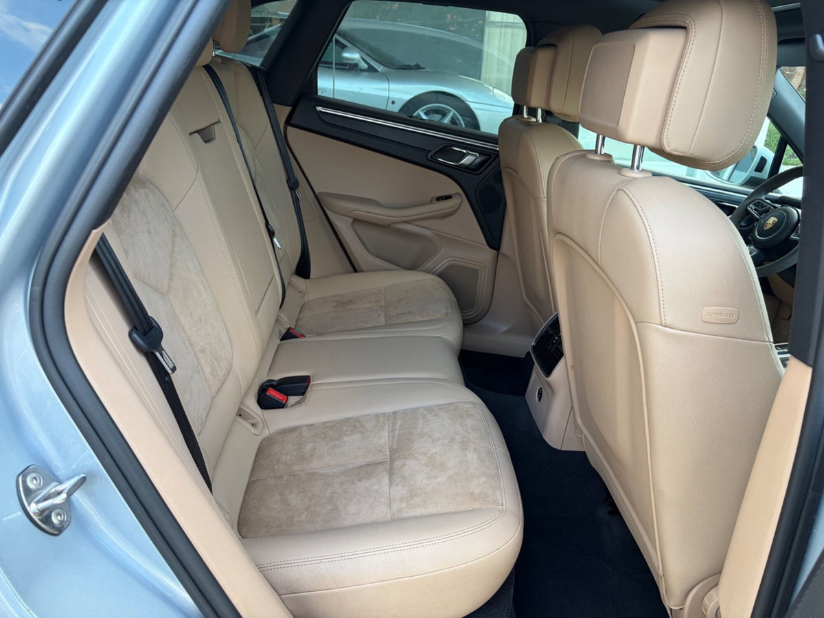 Porsche Macan 2.0 (9)