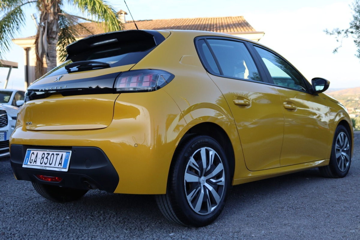 Peugeot 208 BlueHDi 100 Stop&Start 5 porte Allure (4)