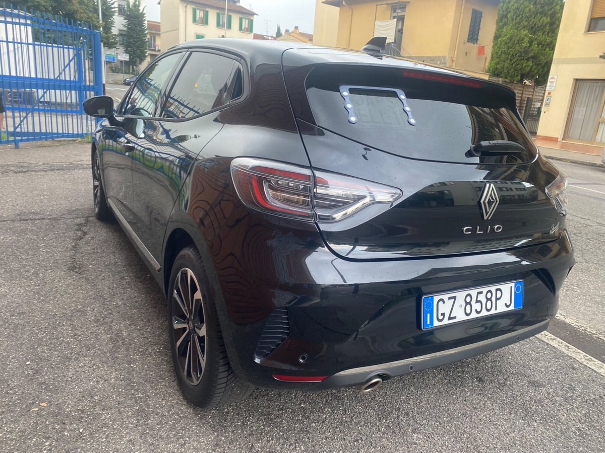 Renault Clio TCe 90 CV 5 porte Techno (4)