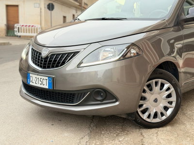 Lancia Ypsilon 1.0 FireFly 5 porte S&S Hybrid Silver Plus (16)