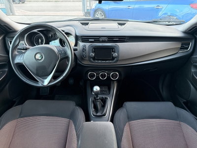 Alfa Romeo Giulietta 1.6 JTDm-2 Distinctive (15)