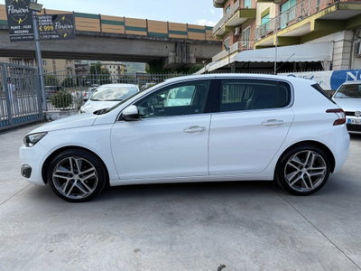 Peugeot 308 1.6 e-HDi 115 CV Stop&Start Allure (8)