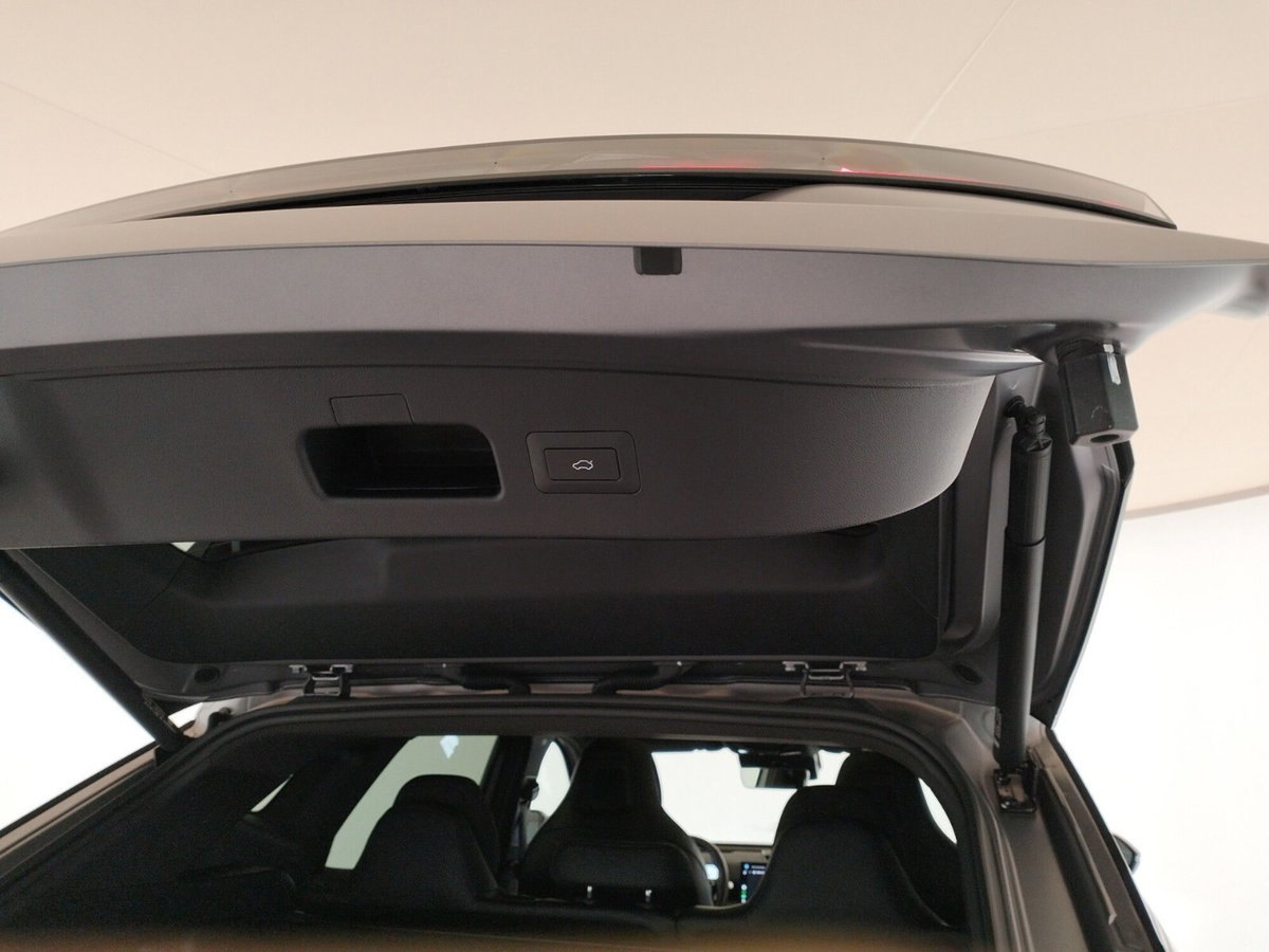 Omoda Omoda 5 SHS-H 1.5 tgdi hev Premium dht (8)