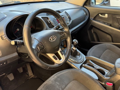 Kia Sportage 1.7 CRDI VGT 2WD Active (6)