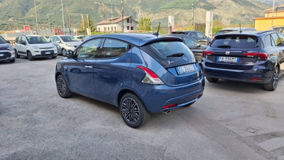 Lancia Ypsilon 1.0 FireFly 5 porte S&S Hybrid Gold Plus (4)