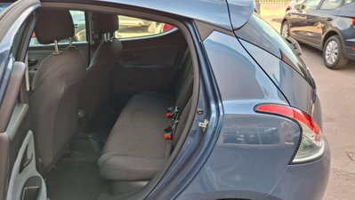 Lancia Ypsilon 1.0 FireFly 5 porte S&S Hybrid Gold Plus (7)