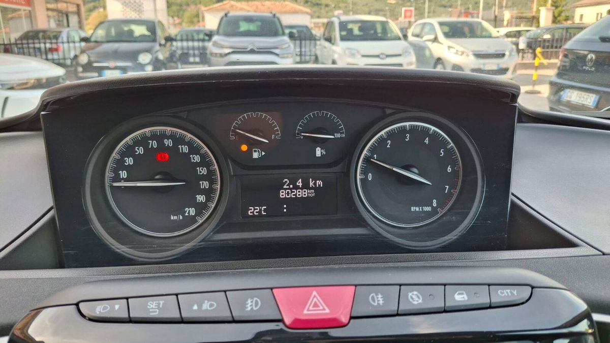 Lancia Ypsilon 1.0 FireFly 5 porte S&S Hybrid Gold Plus (8)