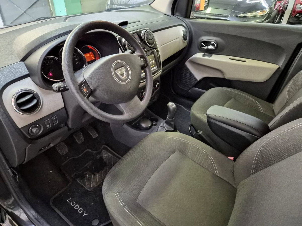 Dacia Lodgy 1.6 8V 85CV 7 posti Lauréate (10)