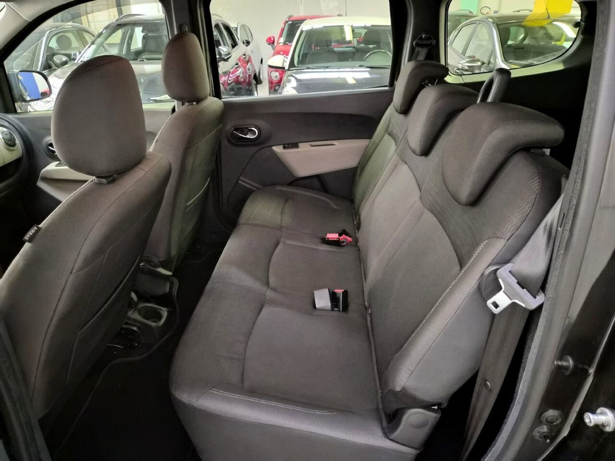 Dacia Lodgy 1.6 8V 85CV 7 posti Lauréate (20)