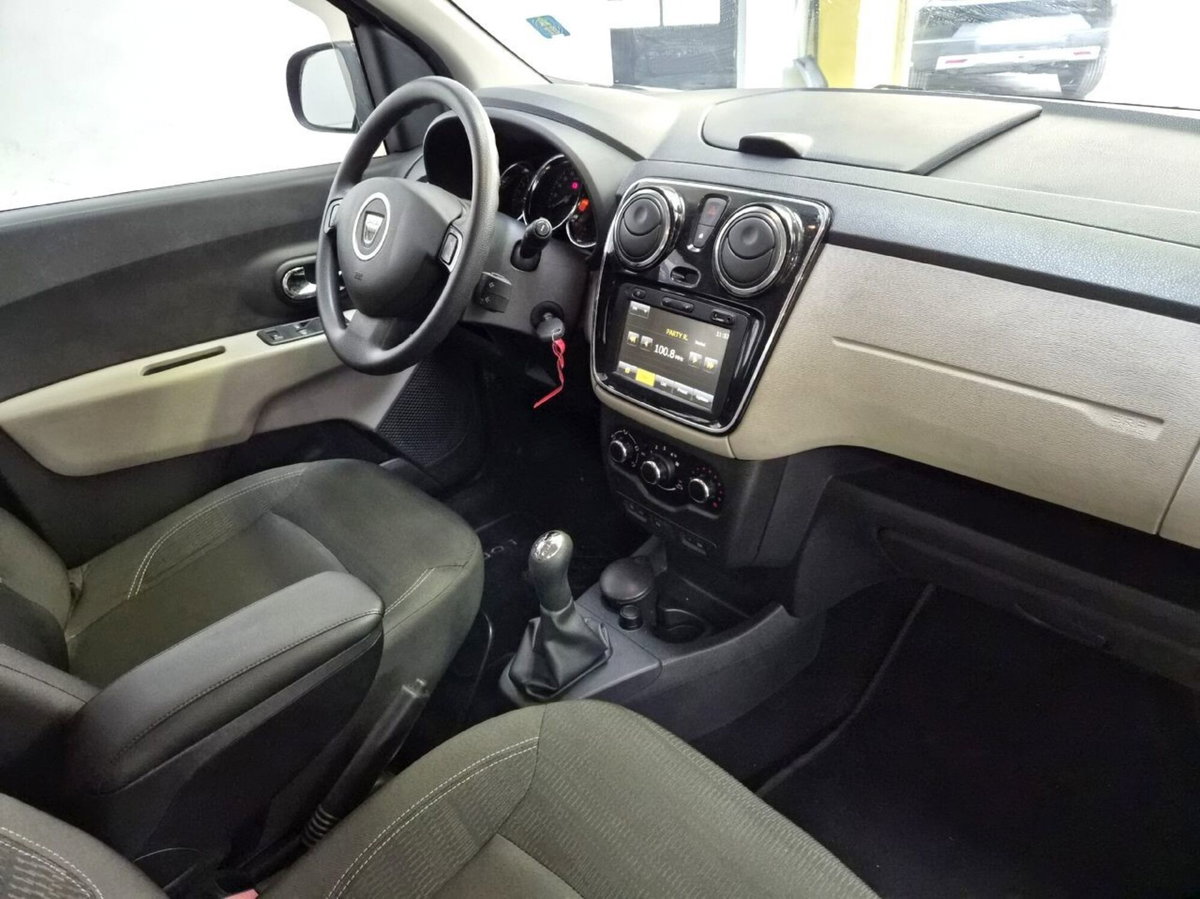 Dacia Lodgy 1.6 8V 85CV 7 posti Lauréate (7)