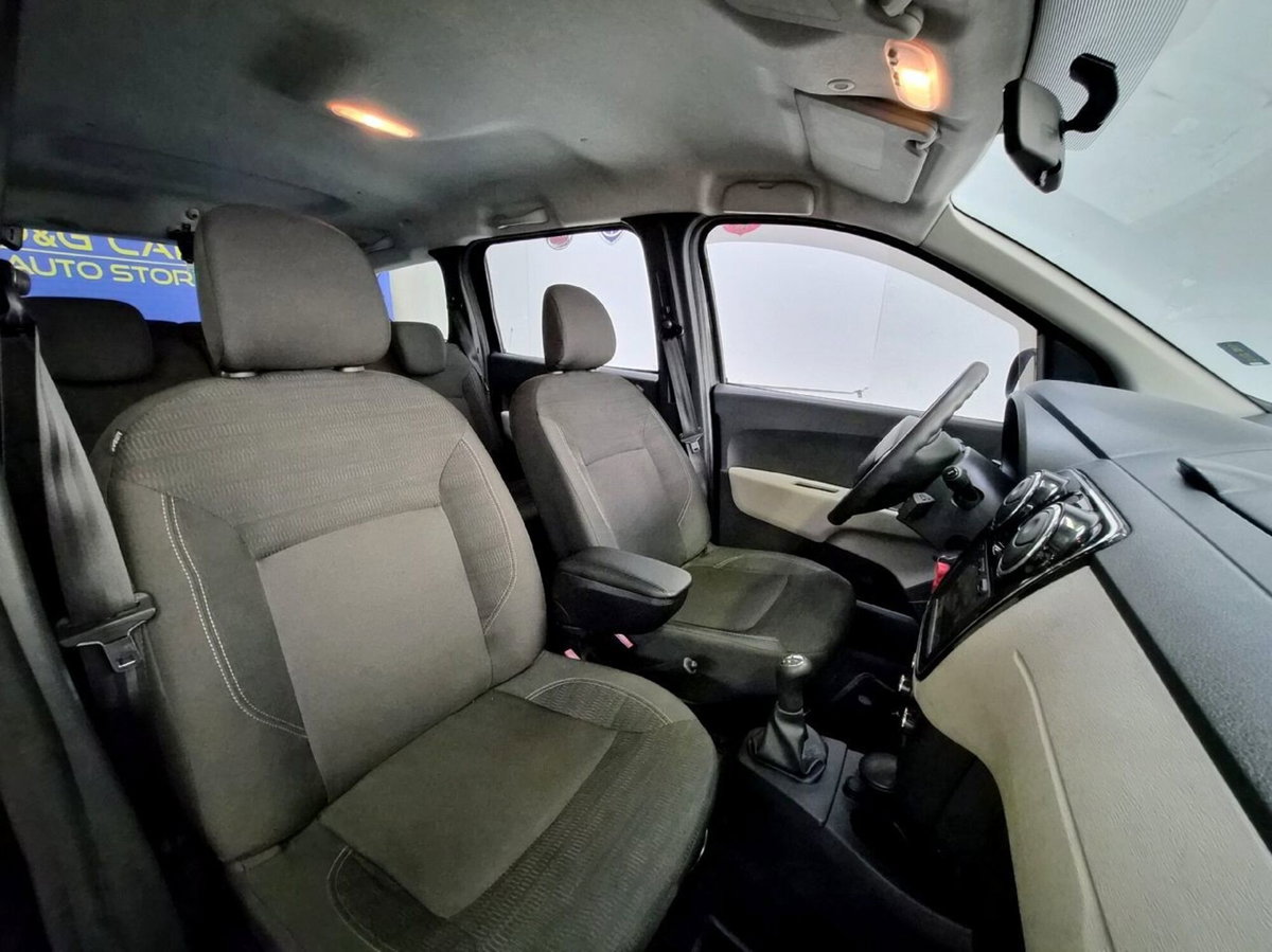 Dacia Lodgy 1.6 8V 85CV 7 posti Lauréate (9)