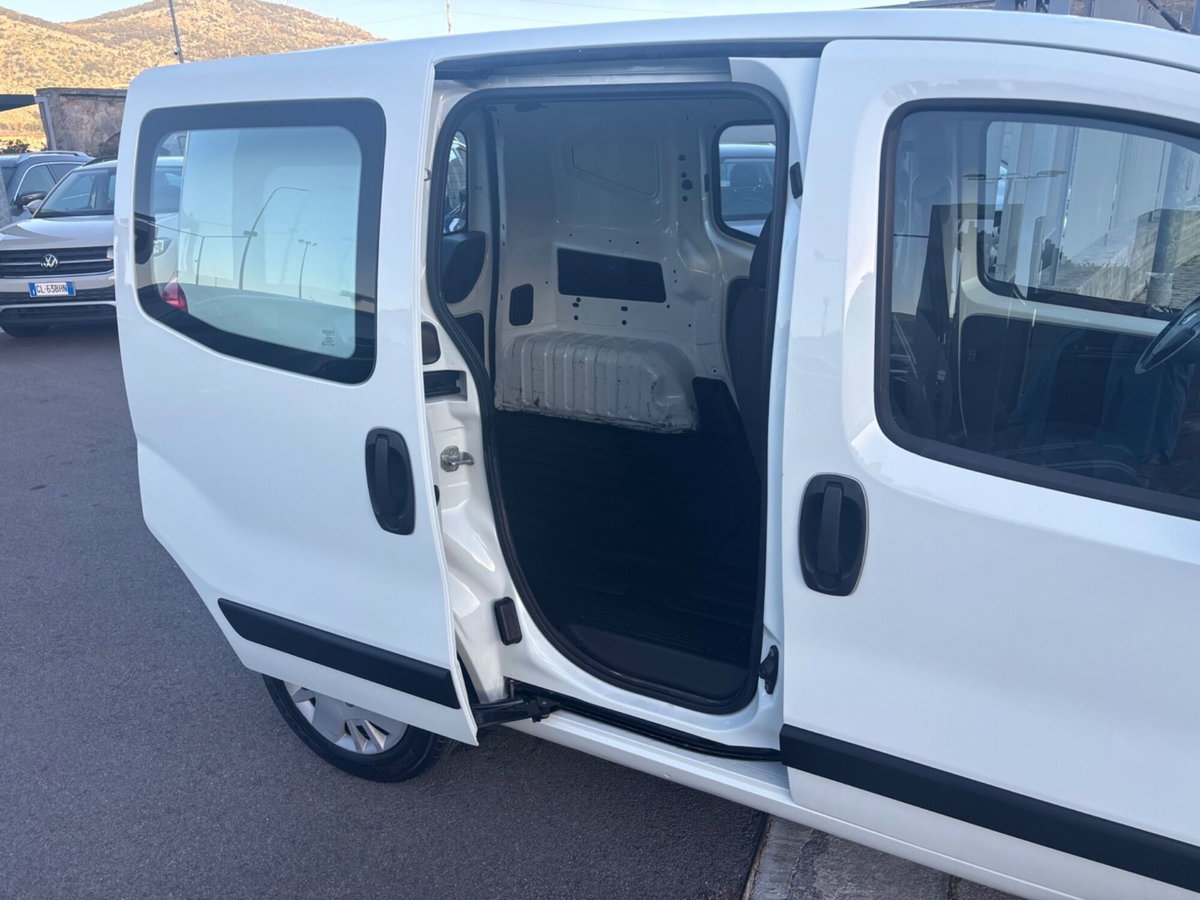 Fiat Fiorino 1.3 MJT 75CV Combi Semi Adventure (10)