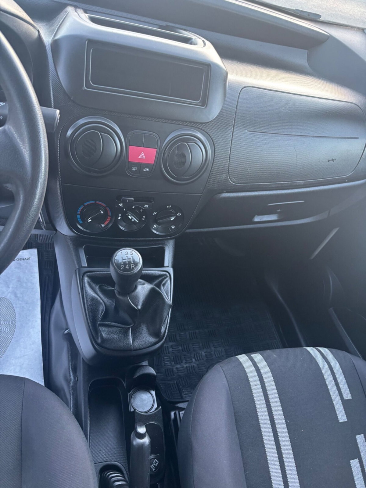 Fiat Fiorino 1.3 MJT 75CV Combi Semi Adventure (16)